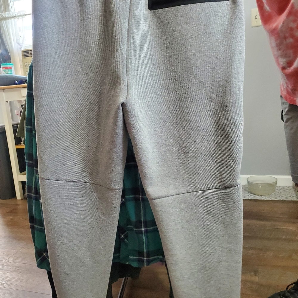 American eagle joggers